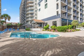 屋内プール、温水プール