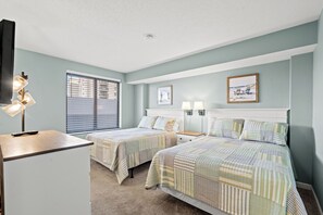 2 makuuhuonetta, silitysrauta/-lauta