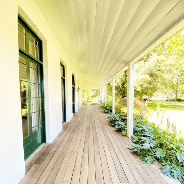 Terrace/patio - Oaklands Lodge (Pambula)