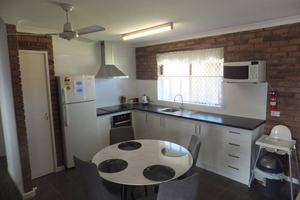 Ocean Beach Chalet 18