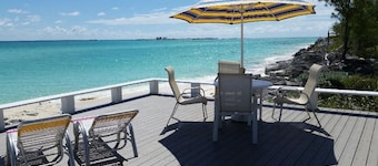 Great Harbor Cay, Berry Islands, Bahamas 4/3 Luxurious Beachfront relaxing home