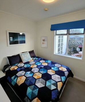 3 bedrooms, iron/ironing board, travel cot, free WiFi