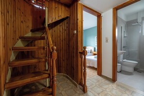 Shower, hair dryer, towels, soap - Seafront cottage with orchard and garden (Drosia)