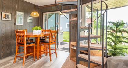 The ROUNDHOUSE -Petoskey MI Close to Boyne Mountain!,Boyne City,Petoskey.