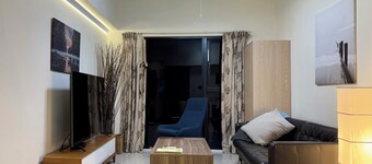 Central beliggenhed 1400 kvadratmeter på tværs af gaden til Taipei Main Station 