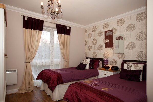 3 bedrooms, iron/ironing board, free WiFi, bed sheets