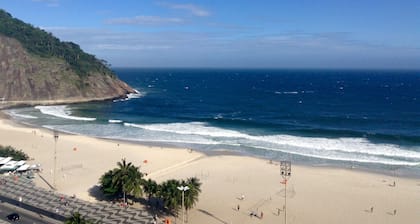 Building with direct beach access (available for families only)