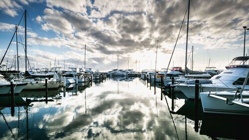 Waterfront spectacular