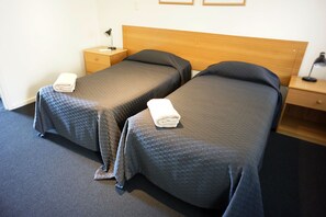 2 bedrooms, desk, iron/ironing board, travel crib