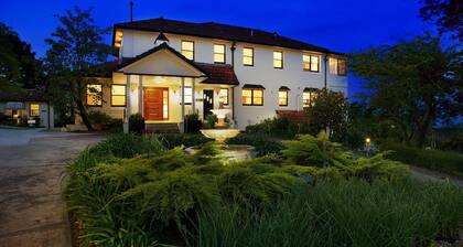 St Raphael - Convent Leura