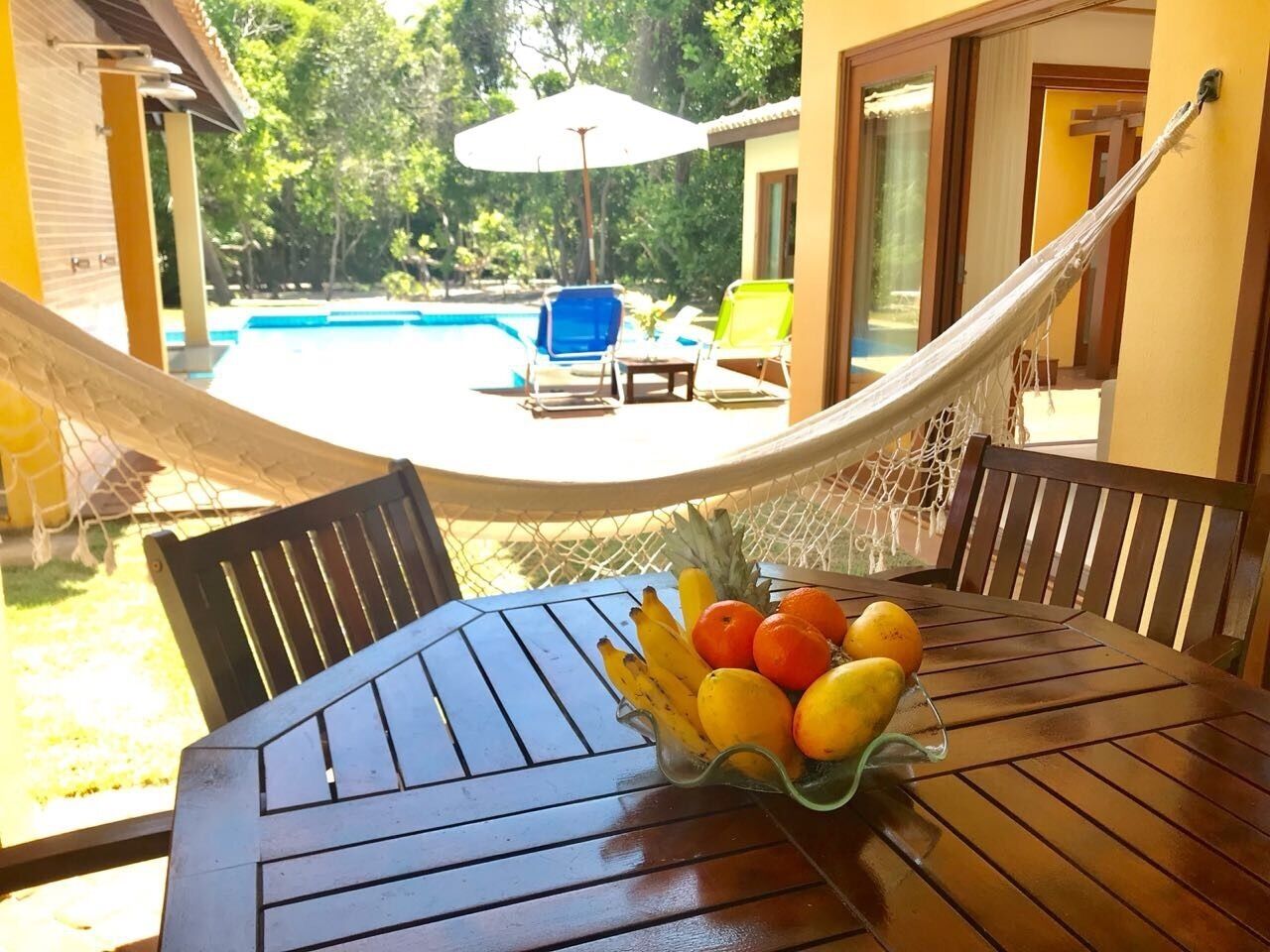 تناول الطعام بالخارج