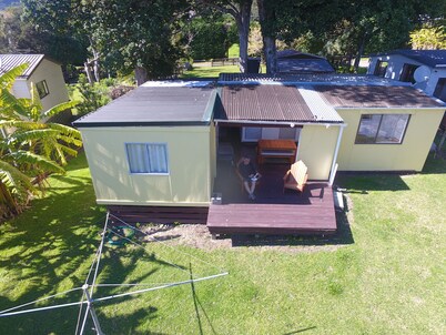 Bach - Whanarua Bay Cottages