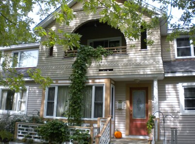 Beautiful Artistic Home Ideal for Acadia National Park and Bar Harbor
VR1R25-151