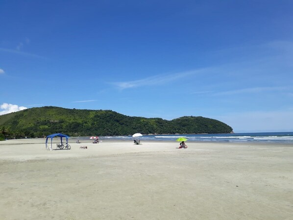 Beach nearby, sun loungers