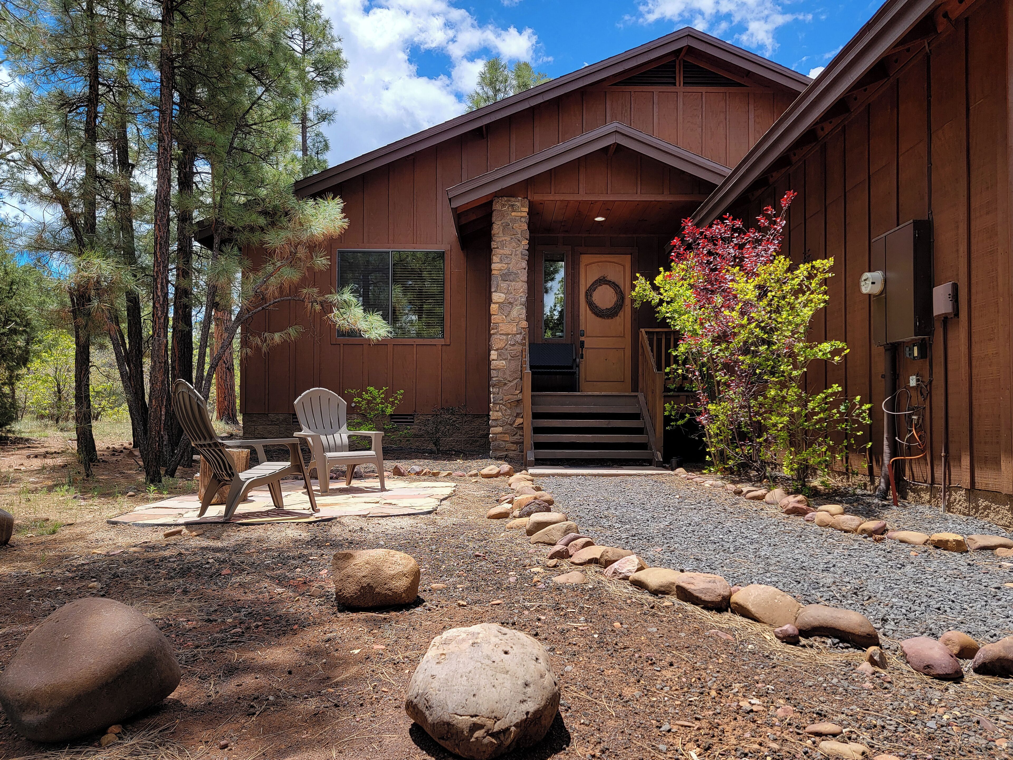 Rockcress Retreat - Luxury Cabin at Tollgate in Torreon w/AC, Covered Deck & BBQ