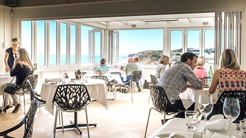 The ReTrO Beach Shack. 1 house from beach, WiFi, Arcade Machine,  Walk to cafes