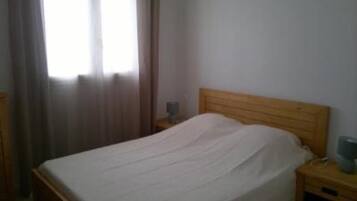 1 bedroom, iron/ironing board, free WiFi, bed sheets