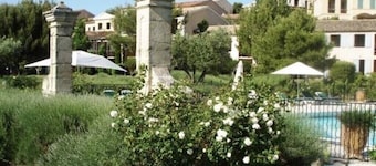 Mas de Pont Royal - Golf Estate - Pool & Garden