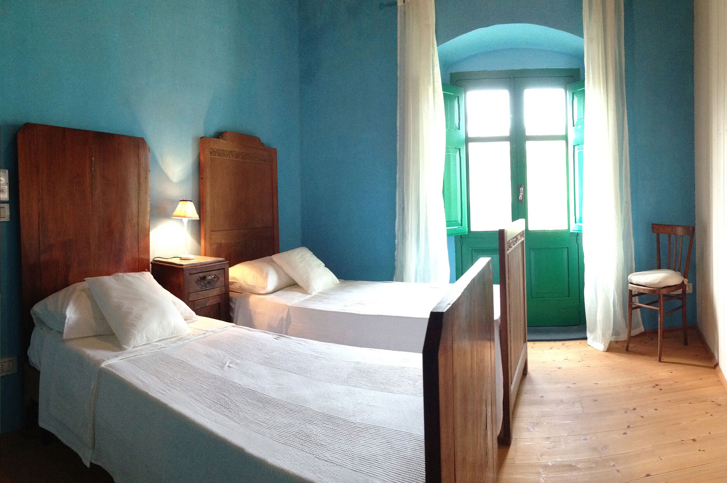 2 bedrooms, desk, iron/ironing board, WiFi (free)