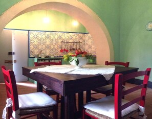 تناول الطعام