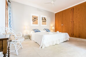 2 sovrum, strykjärn/strykbräda, resesäng och gratis wi-fi