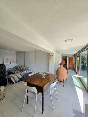 Dining - VILLA MANCINI - Loft right by the sea in front of the Faraglioni (Aci Castello)