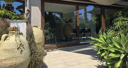 VILLA MANCINI - Loft right by the sea in front of the Faraglioni