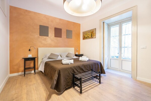 3 Schlafzimmer, schallisolierte Zimmer, Bügeleisen/Bügelbrett, WLAN