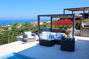 Outdoor dining - Luxury villa with infinity pool, sea &, mountain views (Kokkino Chorio, Crete)