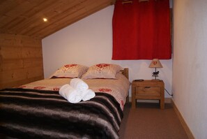 2 chambres, fer et planche à repasser, Wi-Fi