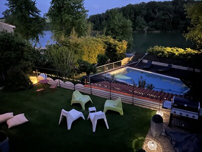 A LITTLE CORNER OF PARADISE LAKE