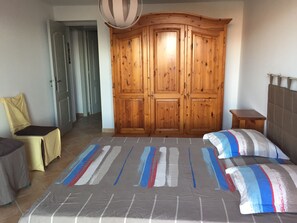 3 chambres, fer et planche Ă repasser, lit parapluie, Wi-Fi gratuit