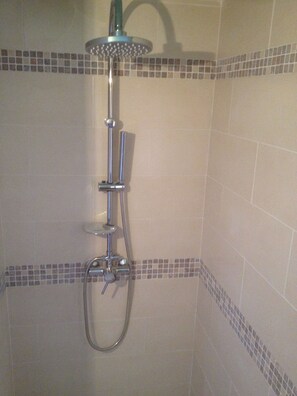 Shower, hair dryer, towels - Apartment/ flat - PIANA (Piana)