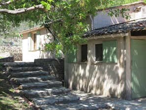 Exterior - House with outdoor pool in a beautiful setting (Bargemon)