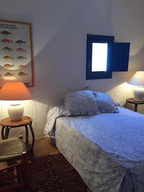 4 bedrooms, iron/ironing board, bed sheets - OLD HOUSE OF PAYES, CAP DE BARBERIA GARDEN AREA AND PRIVATE PARKING (Formentera)