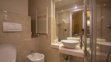 Shower, bidet, shampoo