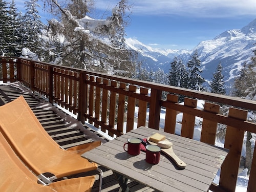 grand chalet traditionnel au pied des pistes