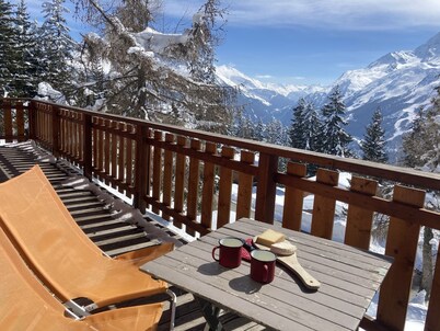 large traditional chalet , 50 m from teleski