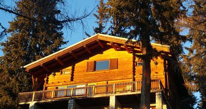 grand chalet traditionnel au pied des pistes