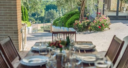 Villa Alis - Private villa, 5 bedrooms, pool, A/C, wifi, pets, sauna, Marche