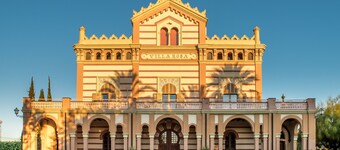 Lyxvilla nära Sitges Barcelona med stor pool, tennisbana, grillplats ....
