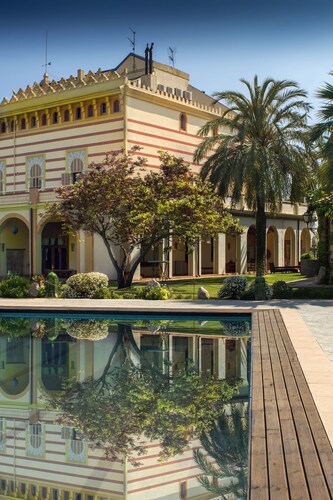 Luxury Villa near Sitges Barcelona  with Large  Pool, Tennis Court, BBQ area....