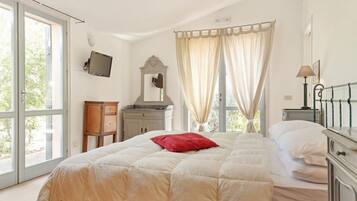 2 chambres, fer et planche Ă repasser, Wi-Fi, draps fournis