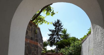 Superbe villa de 2 étages avec piscine et court de tennis