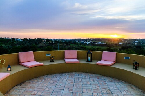 House / Villa with swimming pool / Olhão