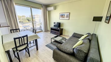 Smart-TV, Stereoanlage