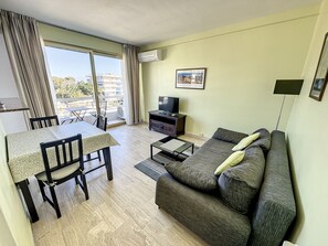 Smart-TV, Stereoanlage