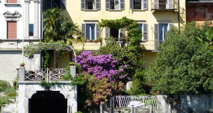 Island San Giulio villa , garden, wet dock, , motor boat, private parking box.