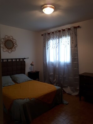 1 Schlafzimmer, Bügeleisen/Bügelbrett, Reisekinderbett, WLAN