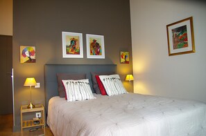 5 chambres, fer et planche à repasser, Wi-Fi